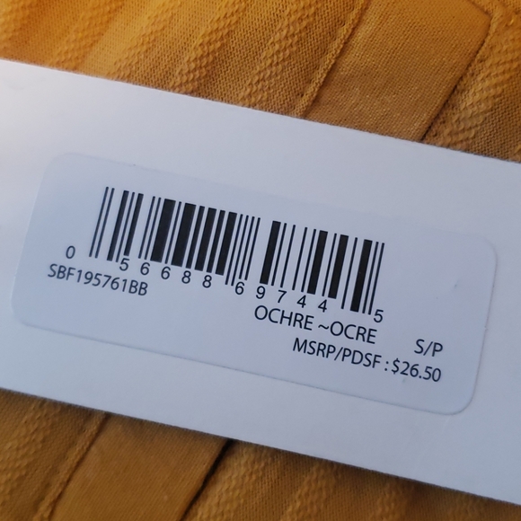 Silver Jeans Co. Mustard longsleeve 3 button top - Picture 5 of 5